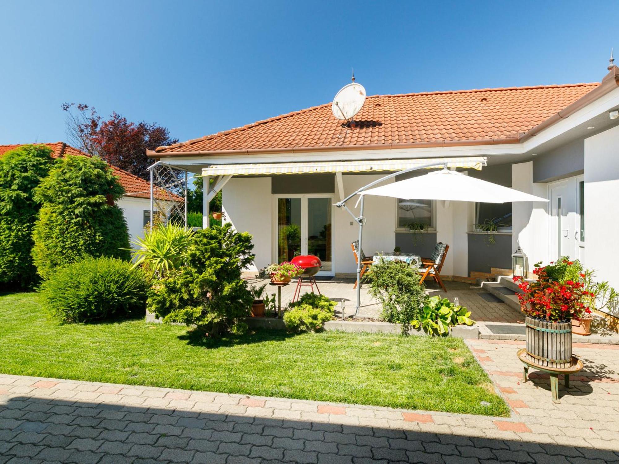 Holiday Home Ildiko By Interhome Balatonlelle Kültér fotó
