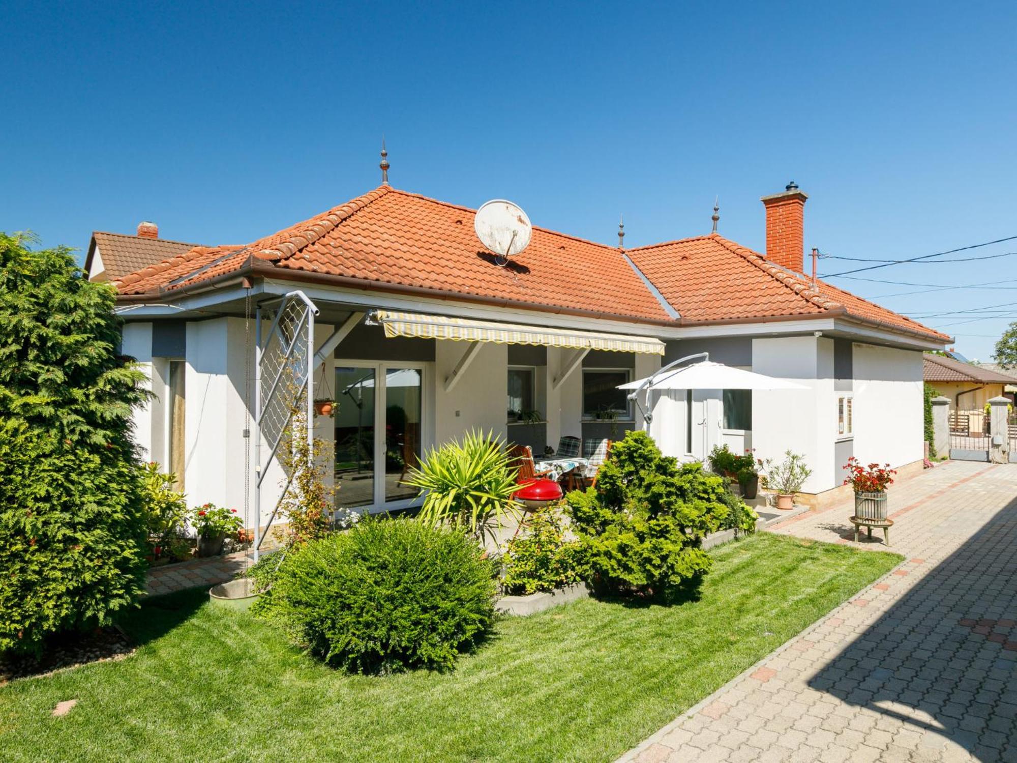 Holiday Home Ildiko By Interhome Balatonlelle Kültér fotó